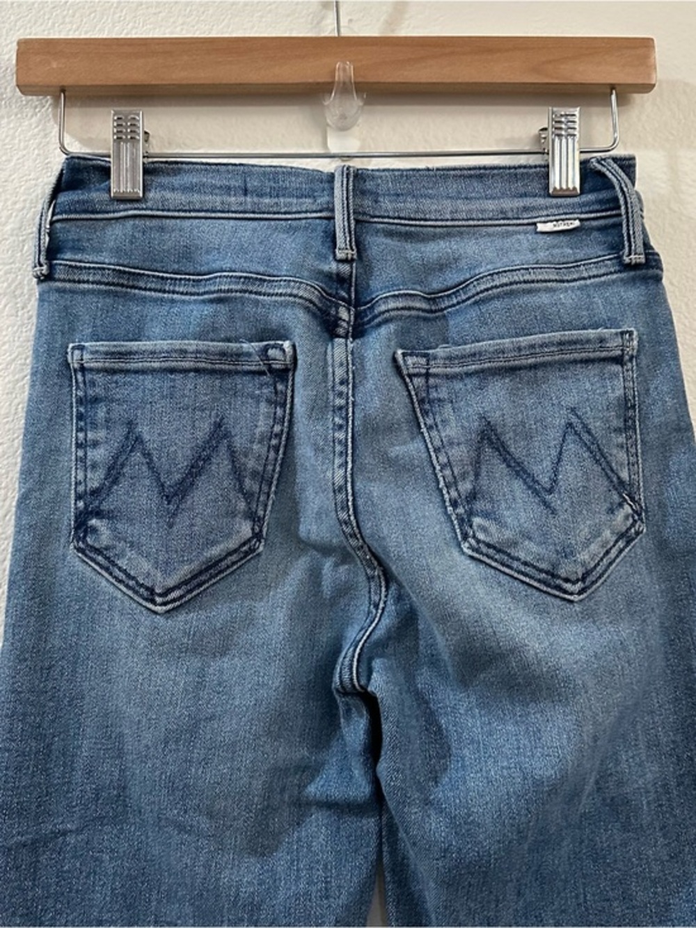 MOTHER Denim Mid Rise Dazzler Crop Fray in We're All in This Together Size 25 - Picture 7 of 12